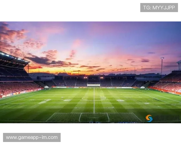 星光璀璨下的足球梦想 在浩瀚宇宙中追逐荣耀与胜利