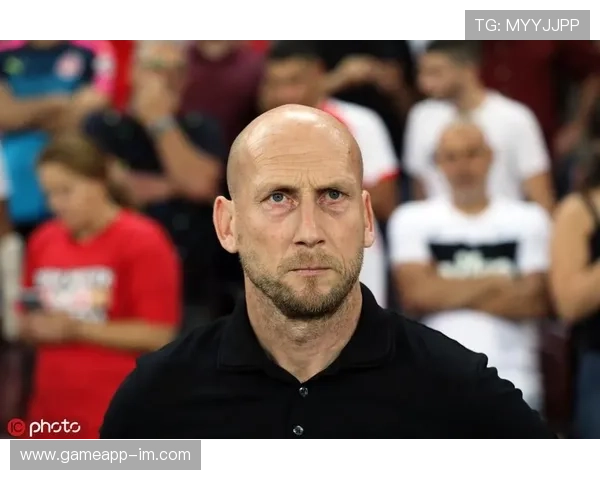 足球史上十大光头球星盘点 他们的光头成就与传奇故事 足球史上十大光头球星盘点 他们的光头成就与传奇故事